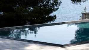 ¿Por qué invertir en una bomba de calor Full Inverter para su piscina?